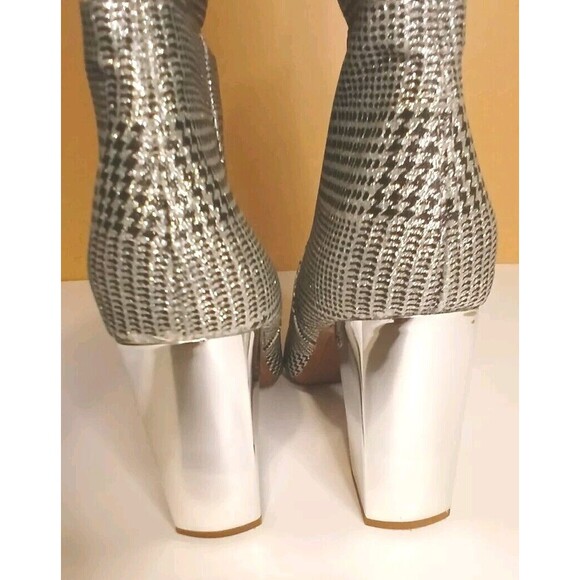 Gianni Bini Sz 6.5 Black White Metallic Houndstooth Tall Boots Mirror Heels EUC - Picture 8 of 16